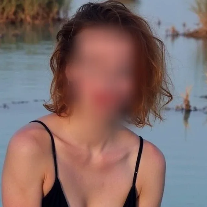 Alessia, 25 anni